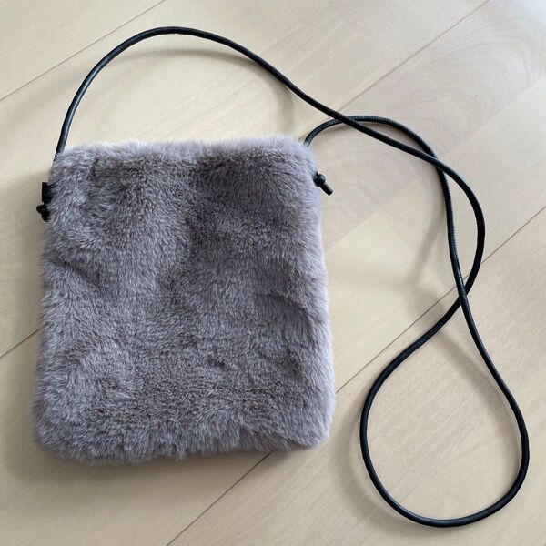 しまむら ファー サコッシュ
