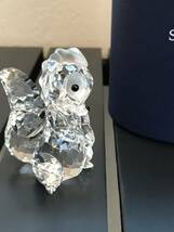 新品 ☆スワロフスキー Swarovski ディズニー バンビ 『スカンクのフラワー 』943601 _画像4