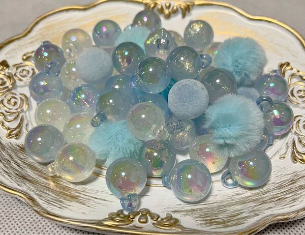 【大特化価格】アクリルカン付き、ポンポンカン付き、ベロアビーズ100g