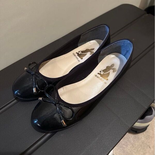 バレエシューズ パンプス エナメルシューズ ブラック レインシューズ ヒラリドット東京 22.5 ビジネスシューズ
