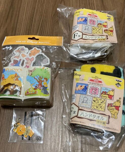 ディズニー くまのプーさんケース入りメモ ハンドタオル キーホルダー