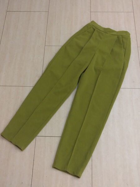 テーパードパンツ Mサイズ 冬服 極美品