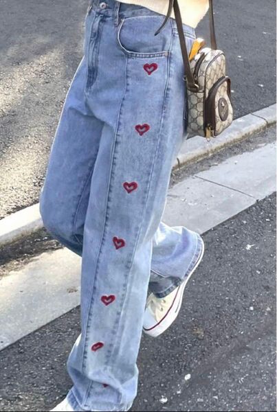 サイドラインハート刺繍デニムパンツ