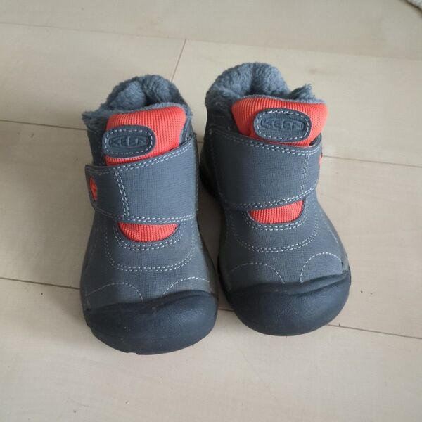キッズブーツ ファー付き グレー オレンジ KEEN