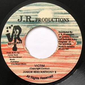 ☆試聴/ JUNIOR REID/ANTHONY B / VICTIM /J.R.PRODUCTIONS/REGGAE/DANCEHALL/'97/big hit !!/7inch