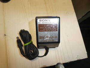 SONY AC-31 first generation Walkman for AC adaptor 3V center minus 