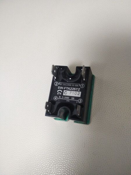 ソリッドステートリレー SSR シンワSW-FA225TZ IN3~24VDC OUT25A220VAC