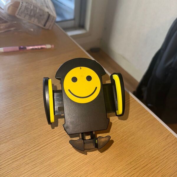 スマホスタンド スマホホルダーsmile 車載ホルダー