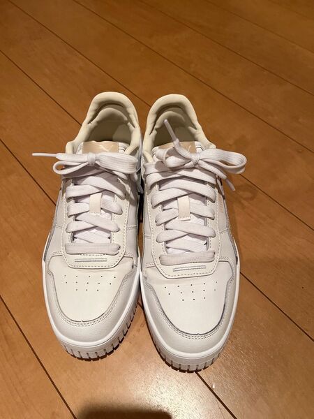 PUMA厚底スニーカー23.5センチ