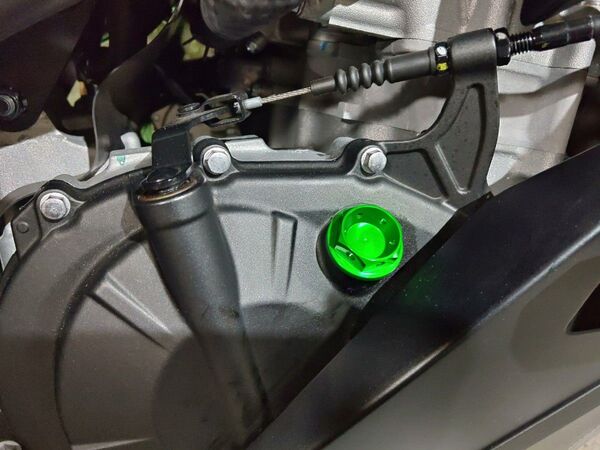 アルミニウム オイルフィラーキャップ M20P2.5 グリーン