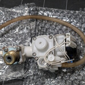 ■送料無料 ウォシュレット TOTO TCF261 給水弁 電磁弁 モジュール一式セット 部品単体 動作品ですが水漏れ跡あり