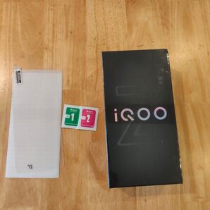 Vivo iQOO Z9 Turbo 日本語+グーグルプレイ設定済 アンツツ140万 黒 redmi 3 POCO F6 上位互換