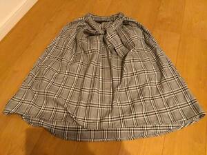 リボン　デザイン　美スタイル　マーメイドライン　上品　チェック　フレア　スカート　Ｍ