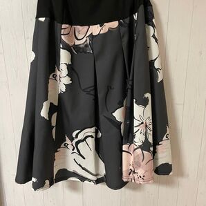 【ドルチェ】フラワープリント フレアミニスカート