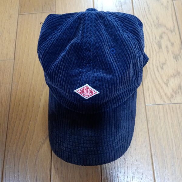 1550 Danton コーデュロイ6パネキャップ 紺色