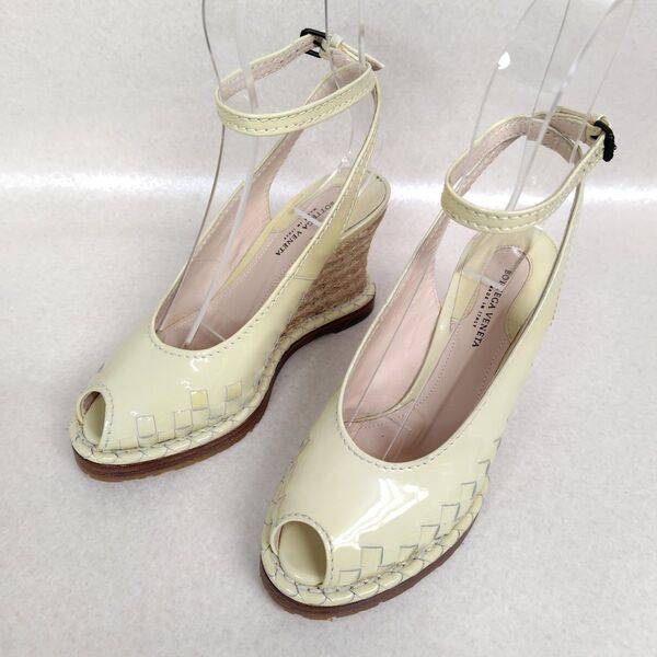 ★ほぼ未使用美品★ボッテガヴェネタ サンダル 22cm イントレチャート ウエッジソール エナメル アンクルストラップ パンプス