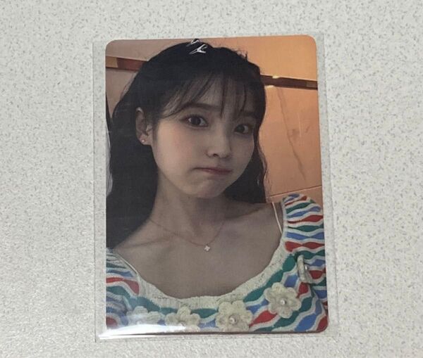 IU 2022 The Golden Hour DVD トレカ