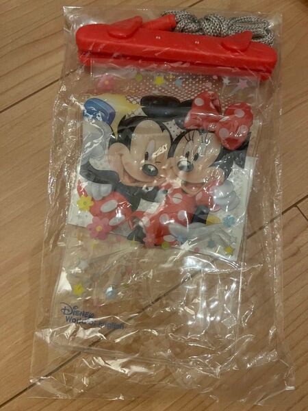 DWE ディズニー英語システムスマホ防水ケース