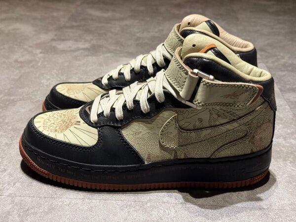新品NIKE AIRFORCE1MID INSIDEOUT LASERPACK.