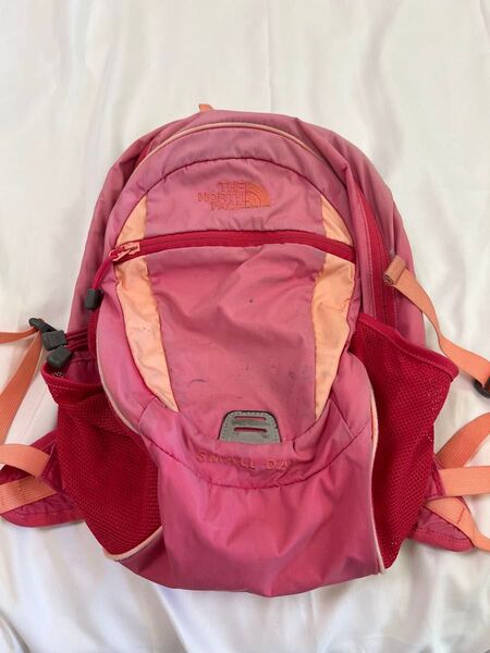 The North Face SMALL DAY ピンクリュック
