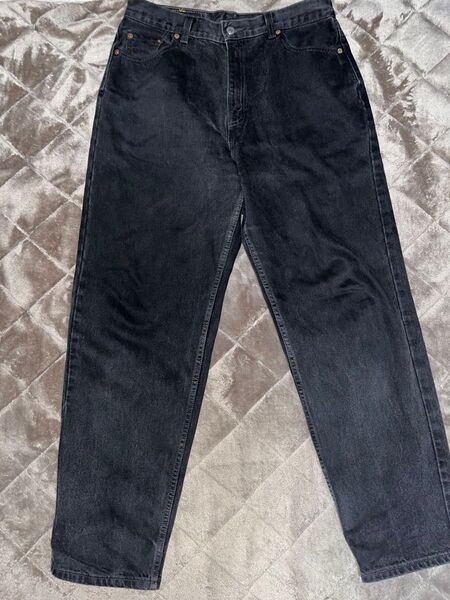 Levi's 560 ブラックデニムパンツ