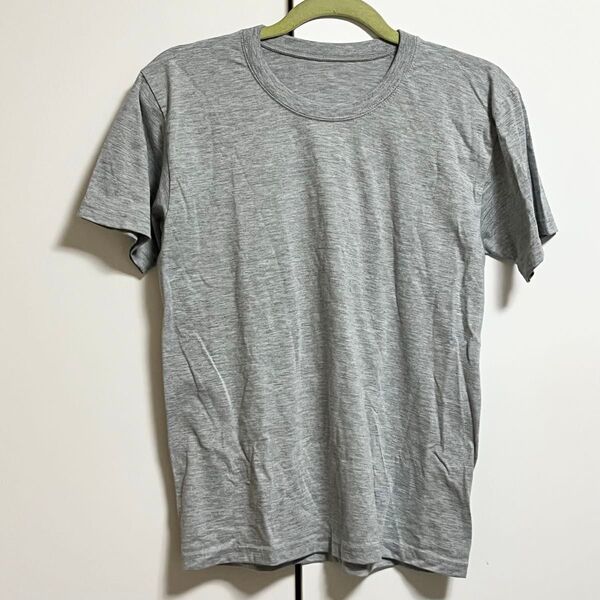 シンプルグレーTシャツ 半袖 レディース ジムやランニングに Tシャツ