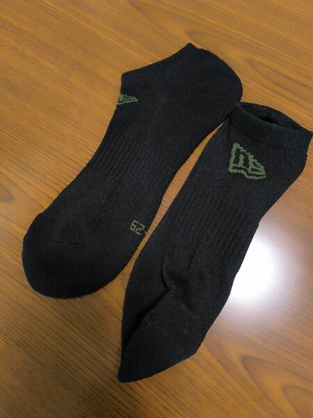 ニューエラ 靴下 黒 27-29
