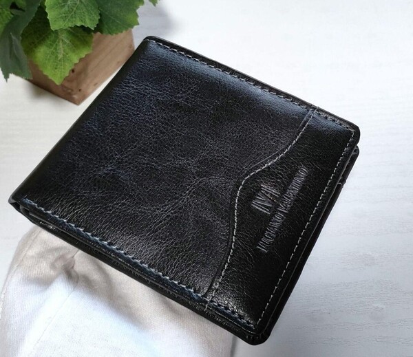 送料無料 本革 レザー 折り財布 ブラック 黒 二つ折り財布 ルチアーノバレンチノ 本革財布 軽量 カードケース メンズ 札入れ
