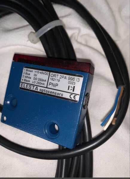 Elesta Photoelectric Sensor Optosensorics ORT 2PA996 I3 PNP