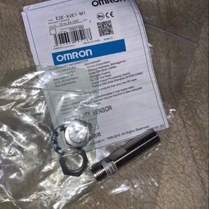オムロンE2E-X2E1-M1 近接センサー 未使用