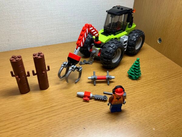 LEGOレゴ 森のパワフルトラクター 60181