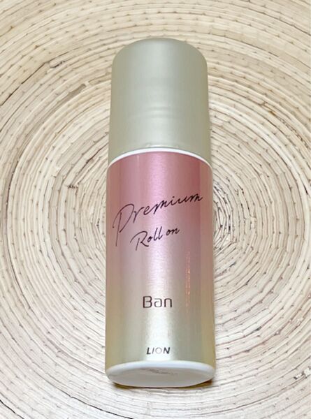 ☆未使用☆ Ban 汗ブロック ロールオン プレミアムゴールドラベル せっけんの香り 40ml
