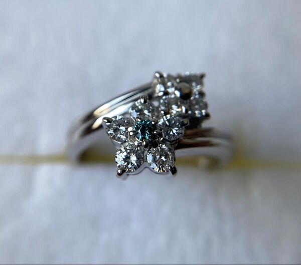 0.5ct ブルーダイヤモンド クリアダイヤモンド 天然 フラワー レイヤード プラチナリング PT900