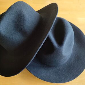 夏のオシャレに! ゴルフ、キャンプ、新品 未使用! セール在庫限り、フェルトハット 中折れ ブラック 2個セット