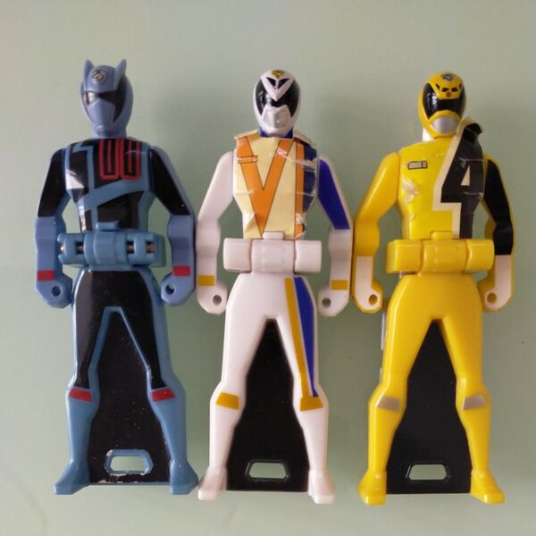 海賊戦隊ゴーカイジャーレンジャーキー デカレンジャー デカブレイク デカイエロー デカマスター