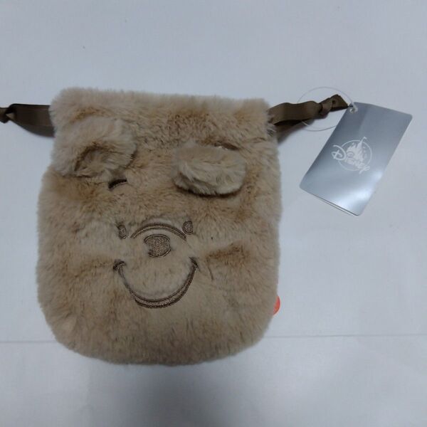 新品 ディズニーストア くまのプーさん 巾着 ベージュ系 ディズニーリゾート ポーチ ふわふわ もこもこ