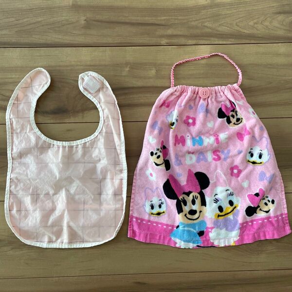 ベビー子供用お食事エプロン2枚 2種類のエプロン
