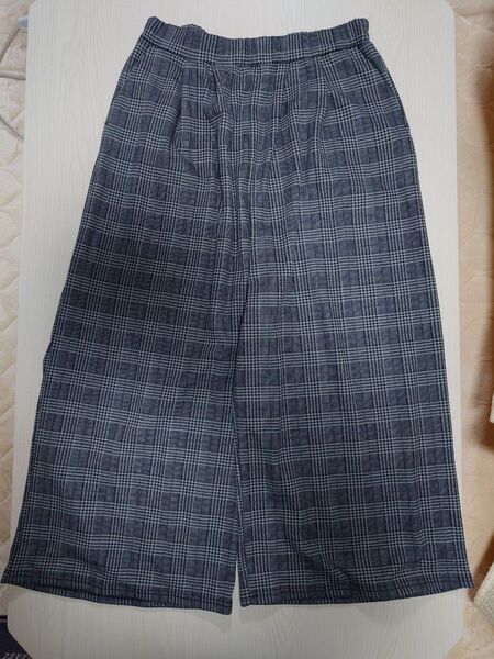 グレンチェック柄 ワイドパンツ ロング丈 3Lサイズ ウエストゴム入り やんわり裏起毛 一般的な中古品