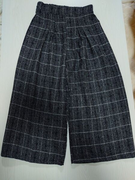 チェック柄 ワイドパンツ LLサイズ ウエストゴム入り やんわりウール入り試着のみの一般的な中古品