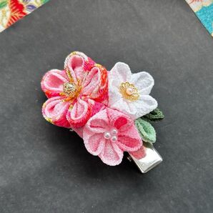 ピンク 髪飾り ヘアクリップ キッズアクセサリー 浴衣 ひな祭り お詣り お祝い プレゼント 初節句 七五三 卒業式 発表会