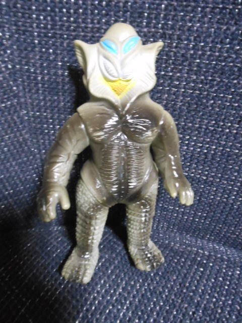 Yahoo!オークション -「メフィラス星人」(ソフビ) (ビンテージ Yahoo!オークション -「メフィラス星人」(ソフビ) (ビンテージ