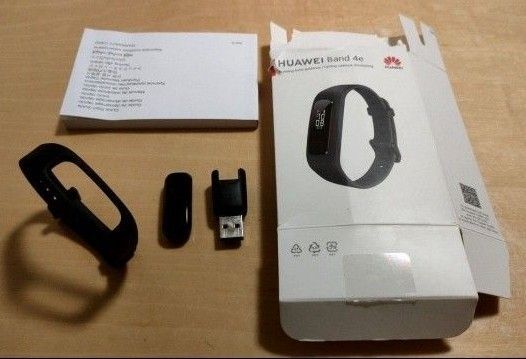 HUAWEI Band 4e スマートウォッチ