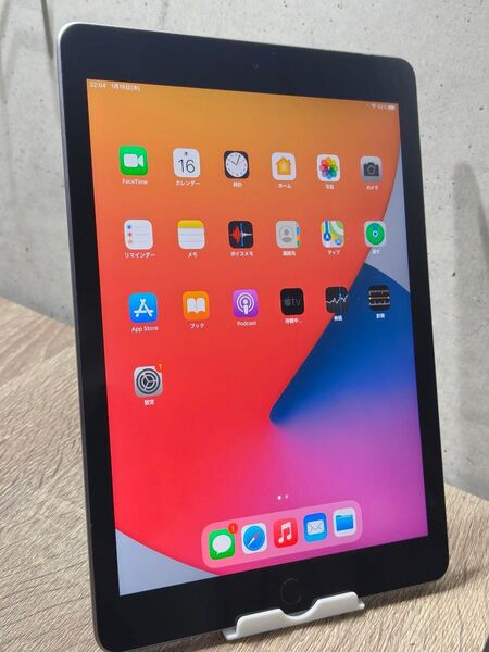 Apple iPad 6世代 タブレット 358
