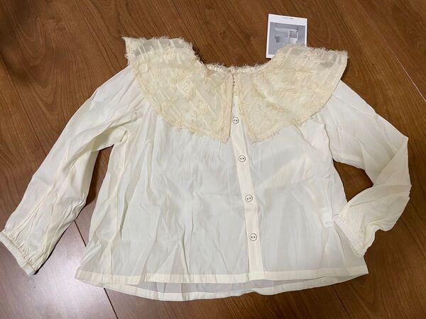 【明日消去のため最終値下げブラウス 襟 ふわふわ 110 フリンジ 長袖ブラウス 長袖 オフホワイト フォーマル 春服 春コーデ