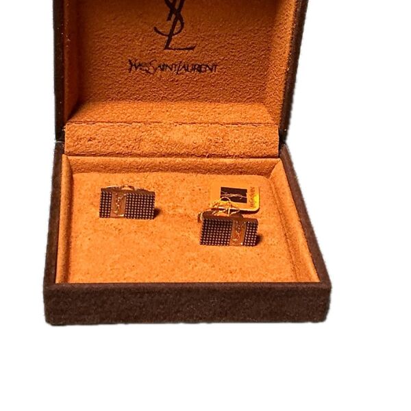 イブ サンローラン カフスボタン. Yves Saint Laurent