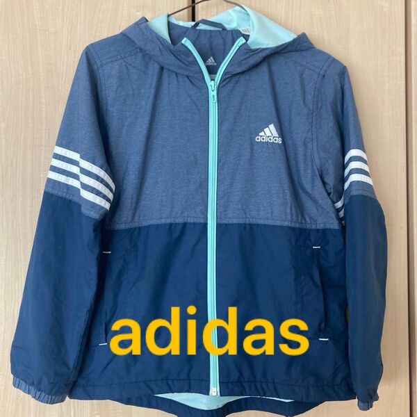 adidasキッズ 裏起毛ウインドブレーカー