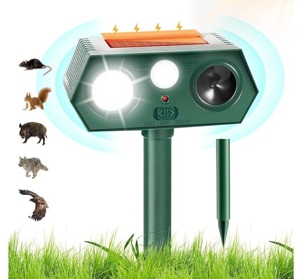 動物撃退器 猫よけ 新改良 害獣撃退器 猫避け 鳥避け 犬よけ 猫避けグッズ 超音波動物撃退器 猫よけ 広感知 ソーラー充電
