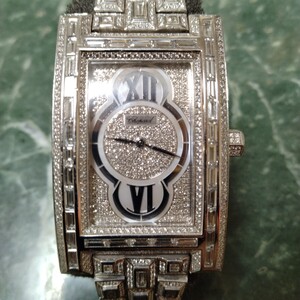 super Celeb специальный. Chopard, производитель оригинальный крупный full backet to diamond наручные часы. масса 230g.18 золотой белое золото. кварц. сто миллионов иен часы.
