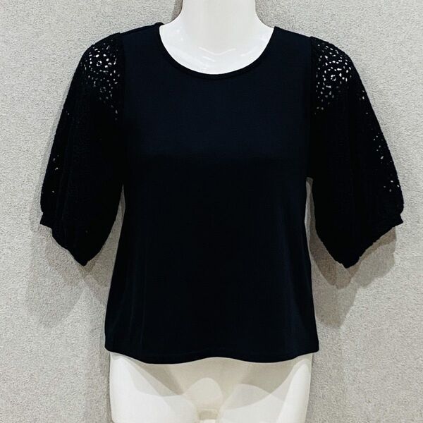 【新品・近日処分】トップス レース袖 ブラック