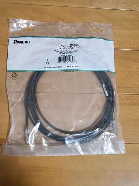 パンドウイットコーポレーション(PANDUIT) Cat6 UTP LANケーブル 黒色 ブラック 3m 8本